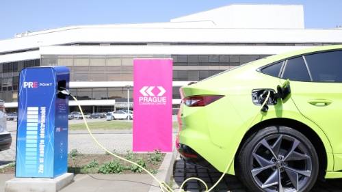 Opening of the charging hub for electric cars